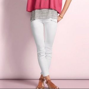 Cabi Curvy White Zip Skinny Jean